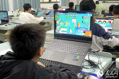 使教师正在讲授设想中插手更多新鲜内容和智能